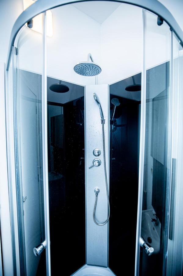 Agreable Chambre Sur Liege Avc Parking Et Wifi Gratuit المظهر الخارجي الصورة
